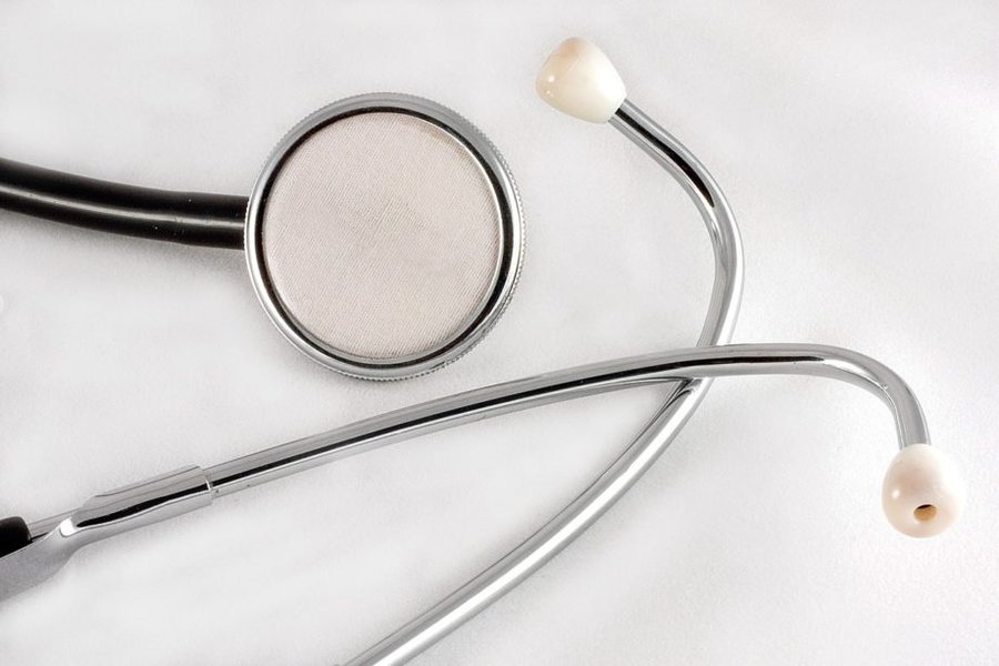 the-medicine-2897822_1280 stetoscopio