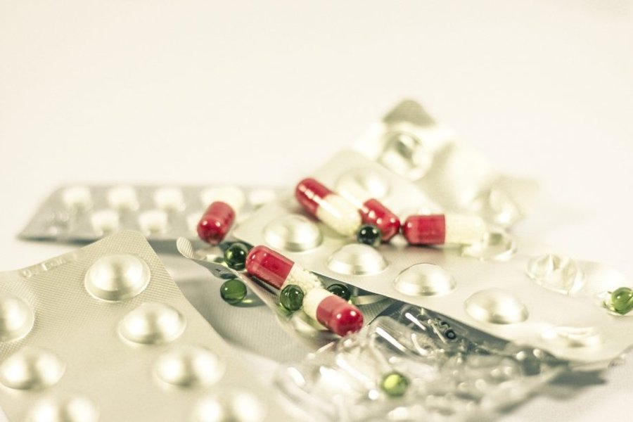 medicines-g1dae3d562_1280 carenze medicinali